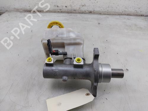 Used Brake master cylinder RAM 1500 Crew Cab Pickup (DT) 5.7 (401 hp) 31922660