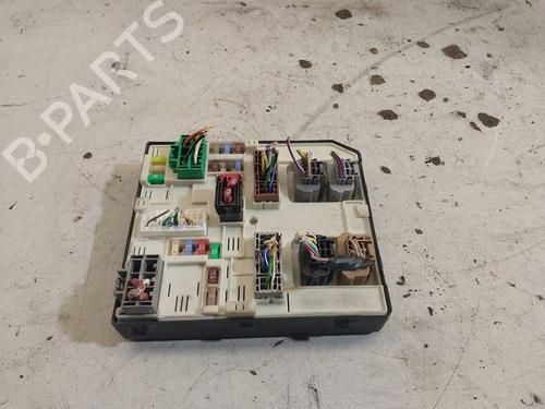 Used Fuse box Fuse box 39585578 39585578