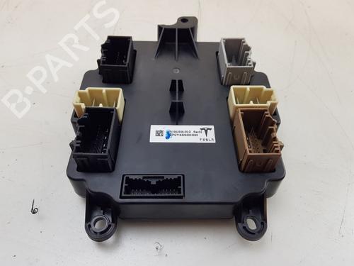 Used Electronic module TESLA MODEL X (5YJX) 75D AWD (525 hp) 26883597
