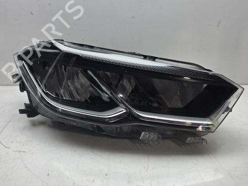 Used Right headlight VW POLO VI (AW1, BZ1, AE1) 1.0 TSI (95 hp) 29545969