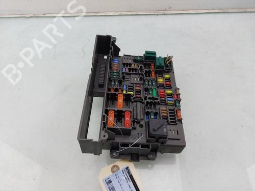 Used Fuse box BMW 1 (E87) 118 i (143 hp) 27507598