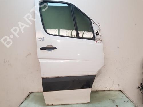 right-front-door-mercedes-benz-sprinter-35-t-van-b906-2006-2007-2008-2009-2010-2011-2012-2013-2014-2015-2016-2017-2018-2019-2020-24253008 main image