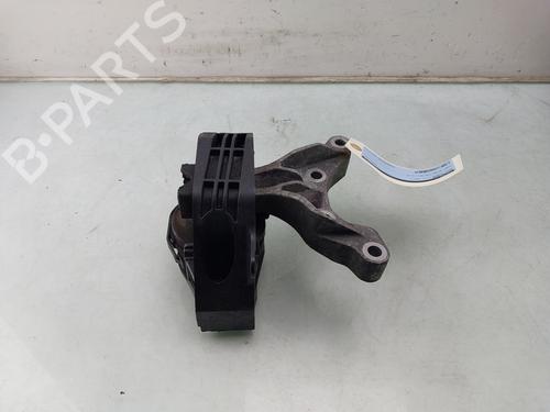 Used Engine mount OPEL CORSA F (P2JO) 1.2 (68) (131 hp) 28126438
