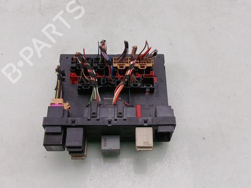 Sikringsdåse Sikringsdåse VW GOLF PLUS V (5M1, 521) 1.6 FSI (115 hp) 33884333 33884333