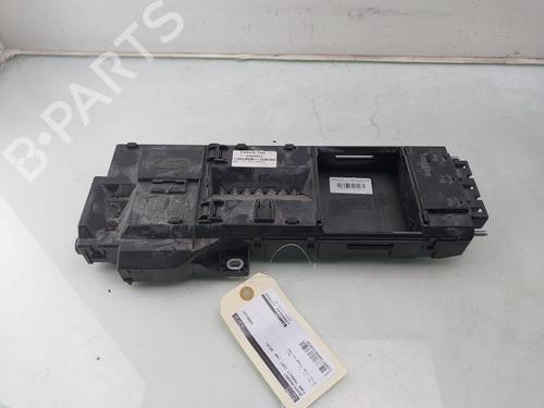 Sikringsdåse FORD TRANSIT CUSTOM V362 Van (FY, FZ) 2.2 TDCi (100 hp) 27516604