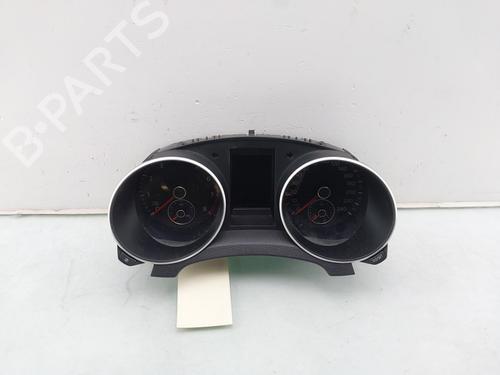 Used Instrument cluster VW GOLF VI Convertible (517) 1.2 TSI (105 hp) 25702752