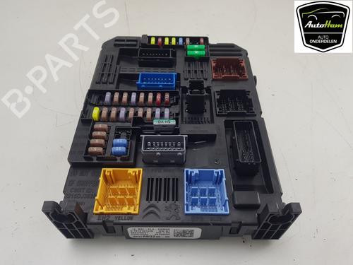 Fuse box OPEL CROSSLAND X / CROSSLAND (P17, P2QO) 1.2 (75) | BP19316477E1 