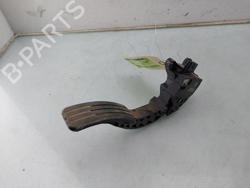 pedal-renault-trafic-iii-van-fg_-2014-32022669 main image