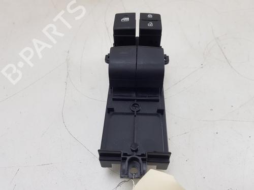 Used Switch Switch TOYOTA YARIS (_P21_, _PA1_, _PH1_) 1.5 Hybrid (MXPH10, MXPH11) (116 hp) 24133195 24133195
