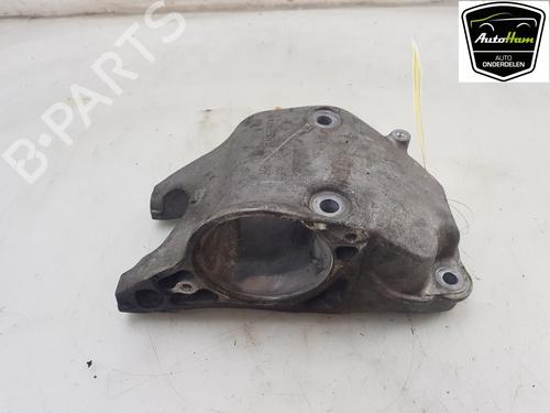 Used Support MERCEDES-BENZ CLA Coupe (C117) CLA 180 (117.342) (122 hp) 17593304
