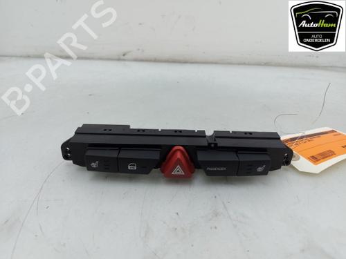 Used Warning switch Warning switch KIA CEE'D SW (ED) 1.4 CVVT (90 hp) 13147481 13147481