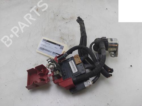 Zekeringkast NISSAN QASHQAI II (J11, J11_) 1.3 DIG-T (160 hp) 28950254