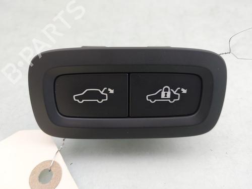 Switch POLESTAR POLESTAR 2 (534) EV | BP38616812I30 - Image 2