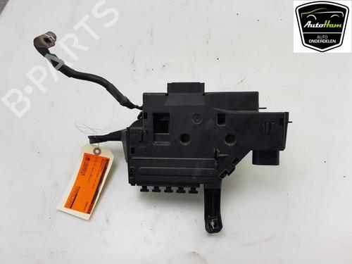 Used Fuse box MERCEDES-BENZ C-CLASS (W205) C 200 (205.042) (184 hp) 15090288