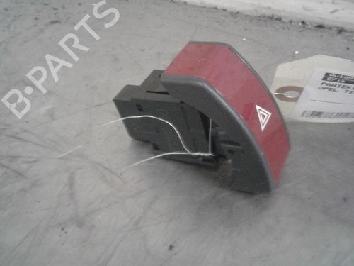 Used Warning switch Warning switch OPEL TIGRA TwinTop (X04) 1.8 (R97) (125 hp) 13140418 13140418