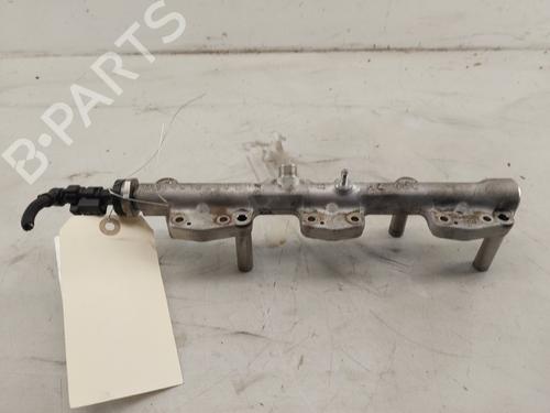 Used Injection rail Injection rail 37070478 37070478