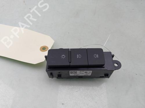 Commande de phare SKODA OCTAVIA IV Combi (NX5, PV5) 1.0 TSI (110 hp) 31922093
