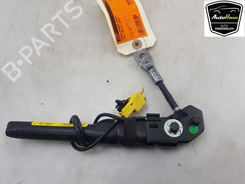 Used Front right belt tensioner Front right belt tensioner 13532320 13532320