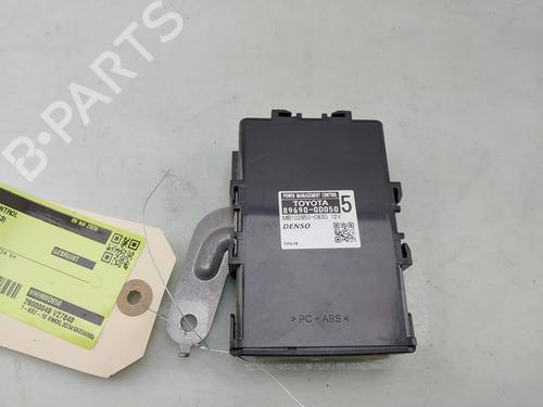 Used Electronic module TOYOTA YARIS (_P13_) 1.0 (KSP130_, KSP130) (69 hp) 32229191
