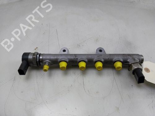 Used Injection rail VW POLO V (6R1, 6C1) 1.4 TDI (90 hp) 29479050