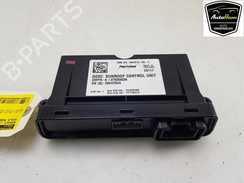 Module électronique TESLA MODEL S (5YJS) 75D AWD (525 hp) 17121802