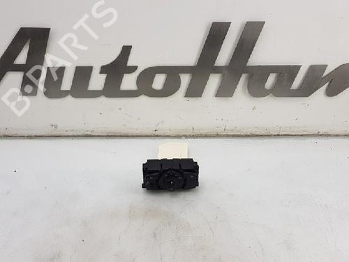 Used Headlight switch BMW 5 (E60) 550 i (367 hp) 12018178