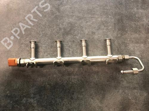 Used Injection rail Injection rail 36883698 36883698