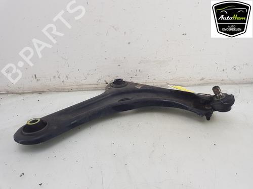 Højre fortil bærearm PEUGEOT 208 I (CA_, CC_) 1.2 VTI 82 (82 hp) 17152246
