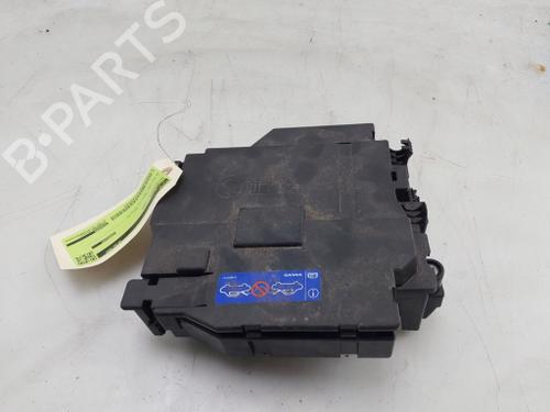 Used Fuse box Fuse box VOLVO XC40 (536) T5 Plug-in Hybrid (262 hp) 30903033 30903033