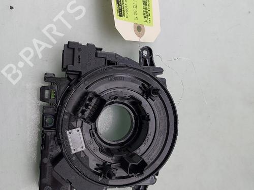 squib-airbag-vw-golf-viii-cd1-da1-2019-33718159 main image
