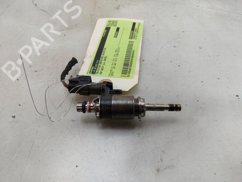 injector-vw-golf-viii-cd1-da1-2019-37179644 main image