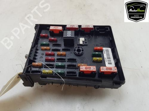 Used Fuse box Fuse box VW PASSAT B7 Variant (365) 1.6 TDI (105 hp) 22925781 22925781
