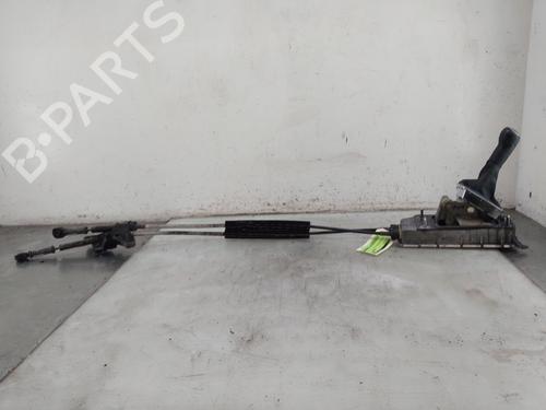 Used Gear lever Gear lever VW POLO V (6R1, 6C1) 1.2 TDI (75 hp) 33717984 33717984
