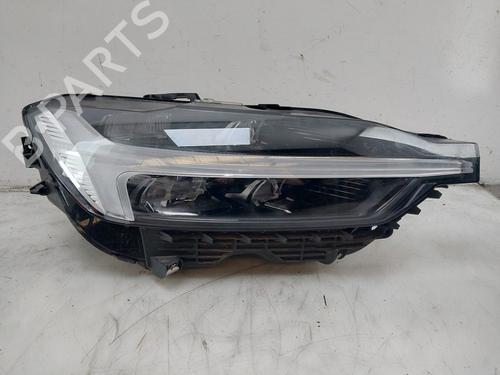 Used Right headlight VOLVO XC60 II (246) T8 Hybrid AWD (390 hp) 30121755