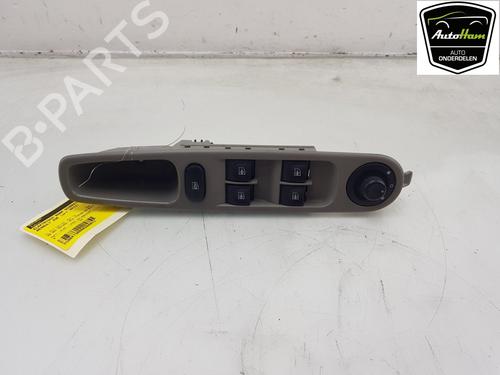Used Switch RENAULT ZOE (BFM_) ZOE (88 hp) 19521316