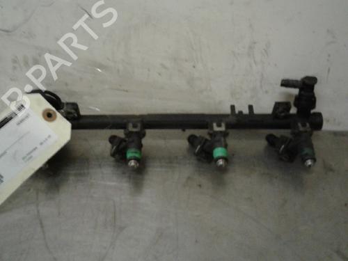 Used Injection rail RENAULT LAGUNA II Grandtour (KG0/1_) 1.8 16V (121 hp) 12013948