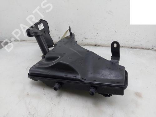 Windscreen washer tank PORSCHE MACAN (95B) 2.0 | BP29743886C113 
