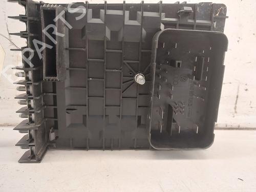 Fuse box VW GOLF PLUS V (5M1, 521) 1.2 TSI | BP38534696E1 - Image 2