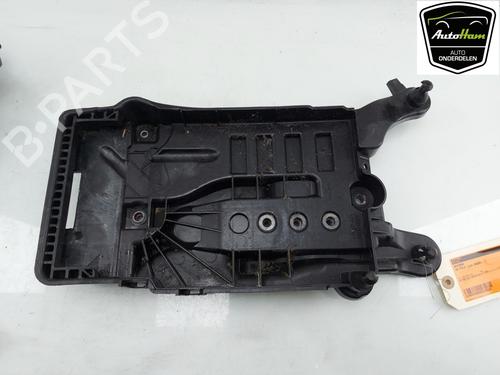 Støtte VW POLO VI (AW1, BZ1, AE1) 1.0 TSI (95 hp) 13148633