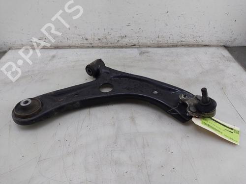 Used Right front suspension arm TOYOTA YARIS (_P21_, _PA1_, _PH1_) 1.5 Hybrid (MXPH10, MXPH11) (116 hp) 32263017
