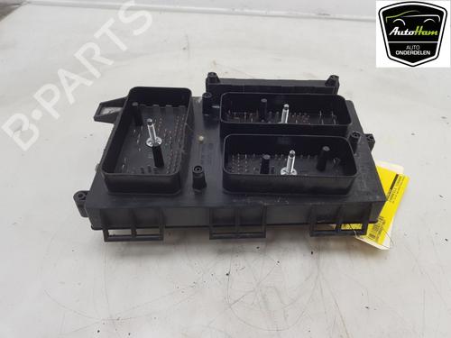 Fuse box OPEL ZAFIRA / ZAFIRA FAMILY B (A05) 2.2 (M75) | BP18355841E1 
