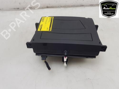 Used Display monitor Display monitor CITROËN C4 III (BA_, BB_, BC_) ë-C4 (BCZKXC, BZCKSC) (136 hp) 21489688 21489688