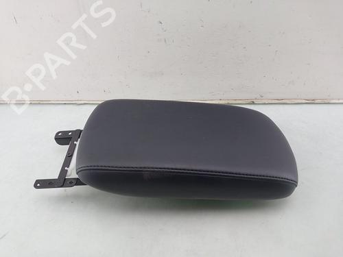 Used Armrest / Center console TOYOTA RAV 4 IV (_A4_) 2.5 Hybrid 4WD (AVA44, AVA44_) (197 hp) 30466322