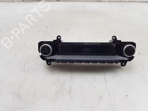 Commande Chauffage TOYOTA YARIS (_P21_, _PA1_, _PH1_) 1.5 Hybrid (MXPH10, MXPH11) (116 hp) 24133102