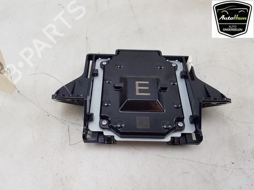 Used Antenna/Base TOYOTA COROLLA Estate (_E21_) 1.8 Hybrid (ZWE211) (122 hp) 17977725
