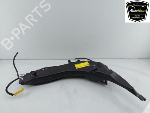 Used Windscreen washer tank PEUGEOT 308 SW II (LC_, LJ_, LR_, LX_, L4_) 1.2 THP 110 (110 hp) 12038938