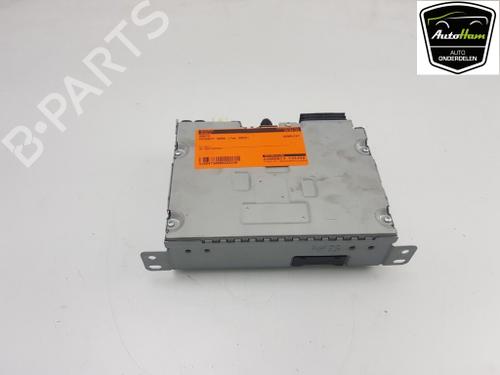 Used Radio Radio PEUGEOT 2008 II (UD_, US_, UY_, UJ_, UR_, UC_) 1.2 PureTech 100 (USHNK) (101 hp) 19667168 19667168