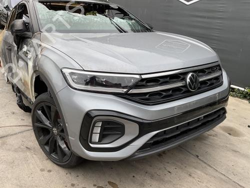 Used Front bumper Front bumper VW T-ROC (A11, D11) 1.5 TSI (150 hp) 40504158 40504158
