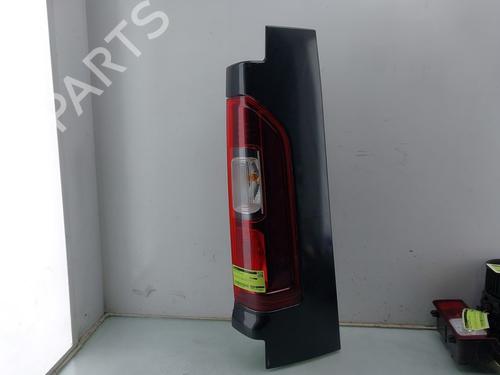 Used Right taillight RENAULT TRAFIC III Van (FG_) 2.0 dCi 120 (FGMN) (120 hp) 32022663