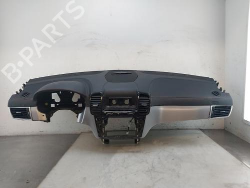 dashboard-mercedes-benz-gle-coupe-c292-2015-2016-2017-2018-2019-33556746 main image